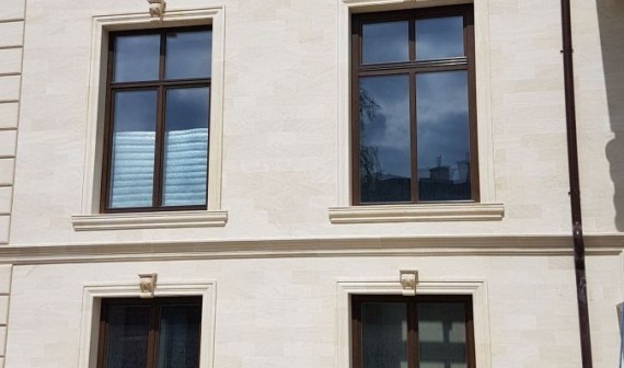 Рублево-успенское шоссе, п.Горки-2, окна из дуба