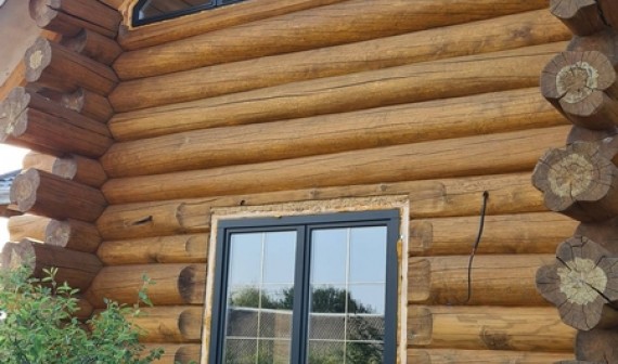 Деревянные окна в срубе